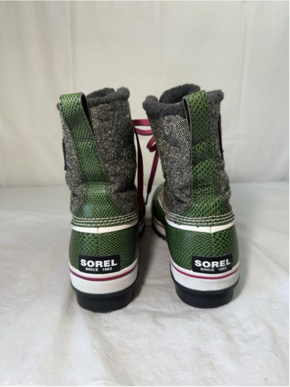 Sorel Tivoli Boots Size 9 All Weather Duck Boot Green Snake Print - Picture 7 of 15
